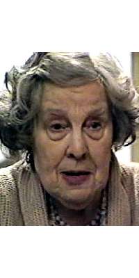 Anna Wing, British actress (EastEnders)., dies at age 98